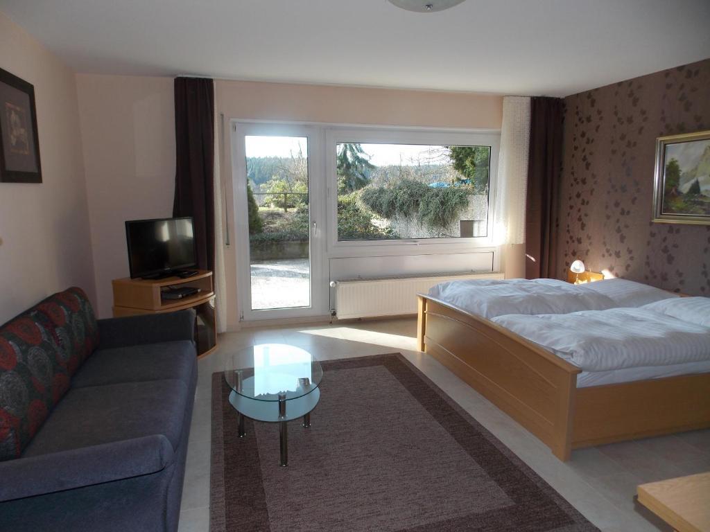 Large Double Room south side